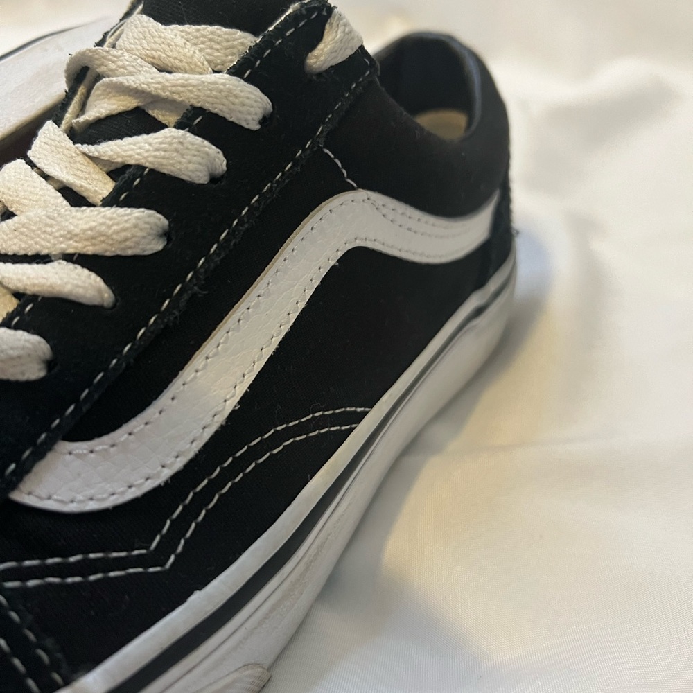 Black suede vans size 7.5 originals